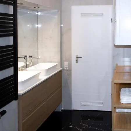 Modernes 3 ! Apartmán *